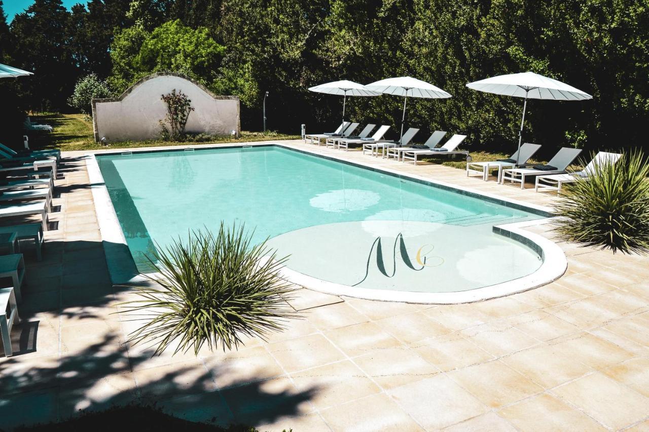 Mas De Capelou Bed & Breakfast Avignon Bagian luar foto