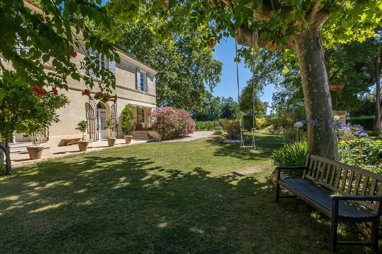 Mas De Capelou Bed & Breakfast Avignon Bagian luar foto