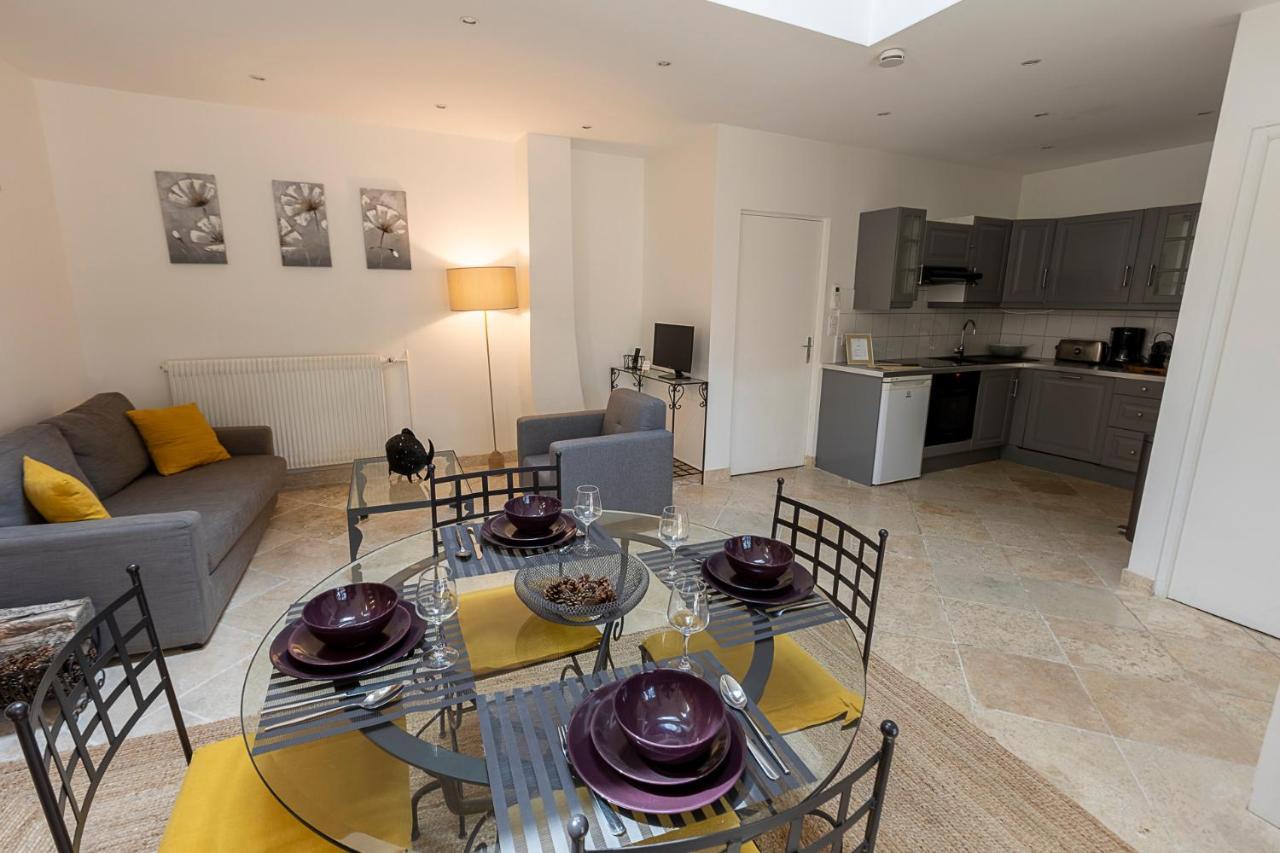 Mas De Capelou Bed & Breakfast Avignon Bagian luar foto