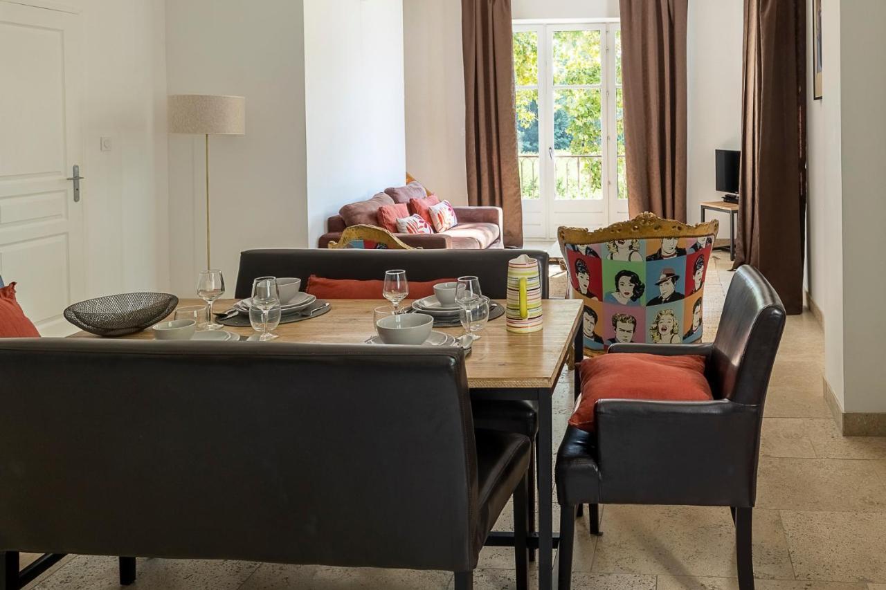 Mas De Capelou Bed & Breakfast Avignon Bagian luar foto