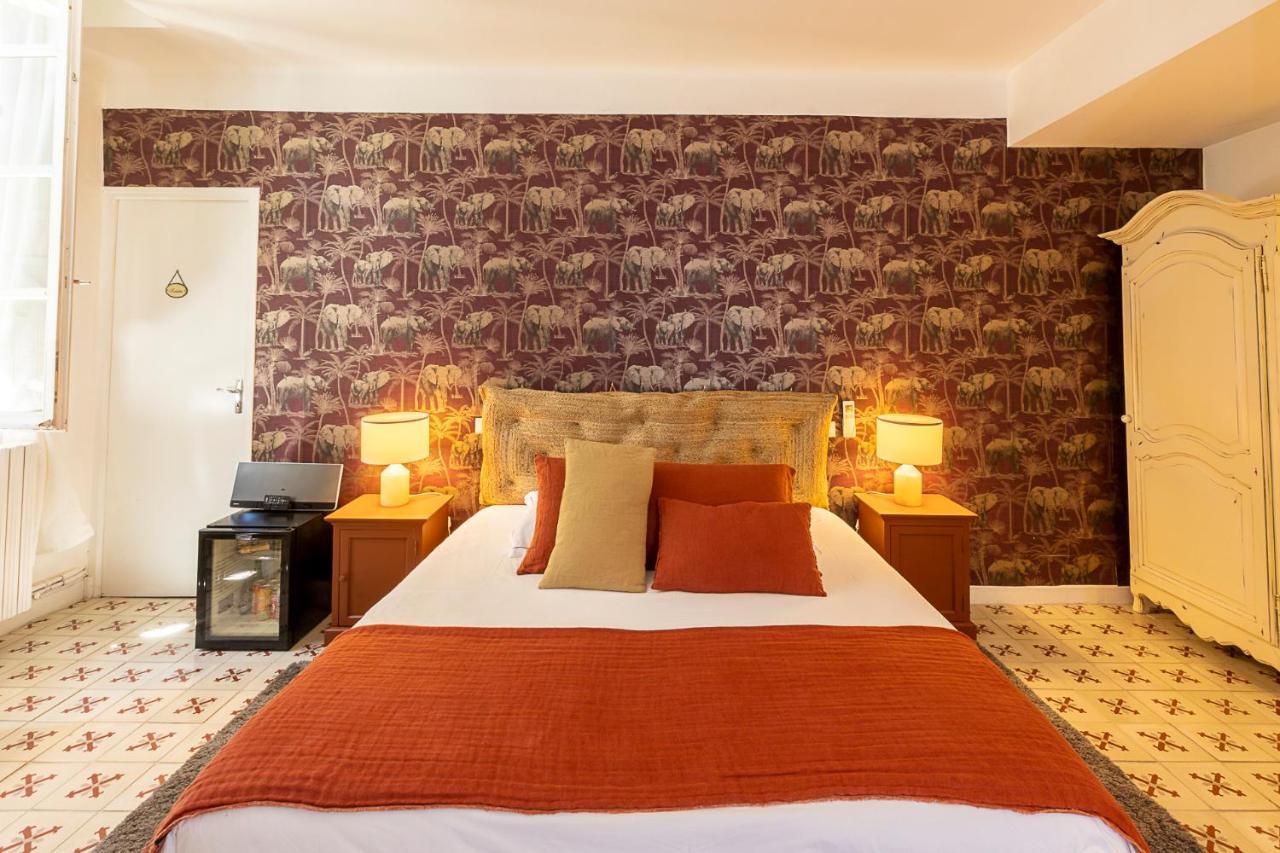 Mas De Capelou Bed & Breakfast Avignon Bagian luar foto