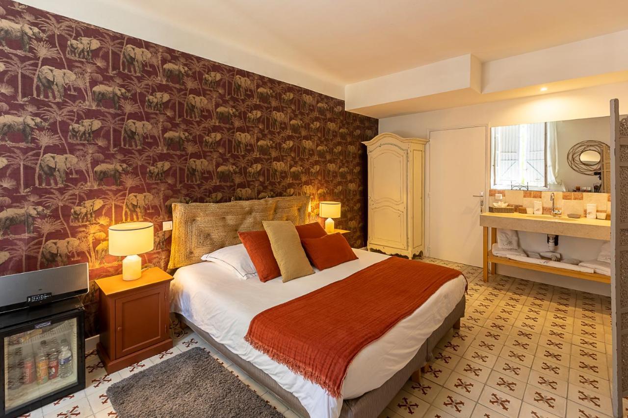 Mas De Capelou Bed & Breakfast Avignon Bagian luar foto