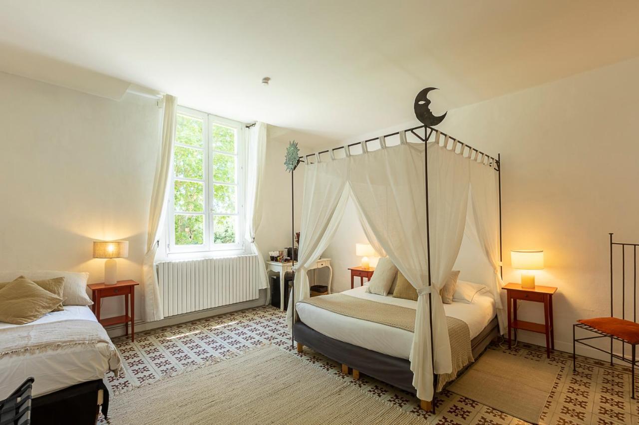 Mas De Capelou Bed & Breakfast Avignon Bagian luar foto