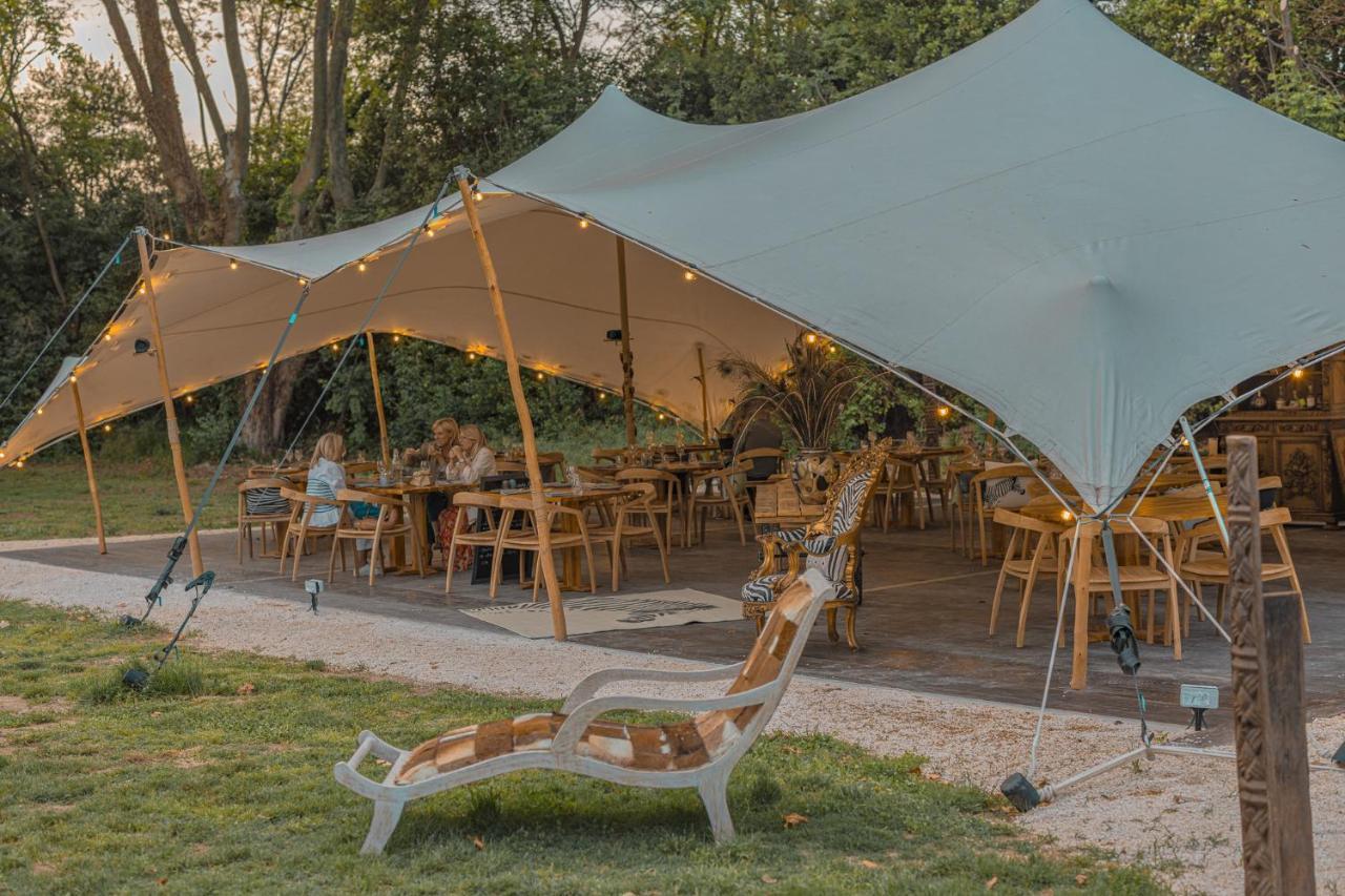 Mas De Capelou Bed & Breakfast Avignon Bagian luar foto